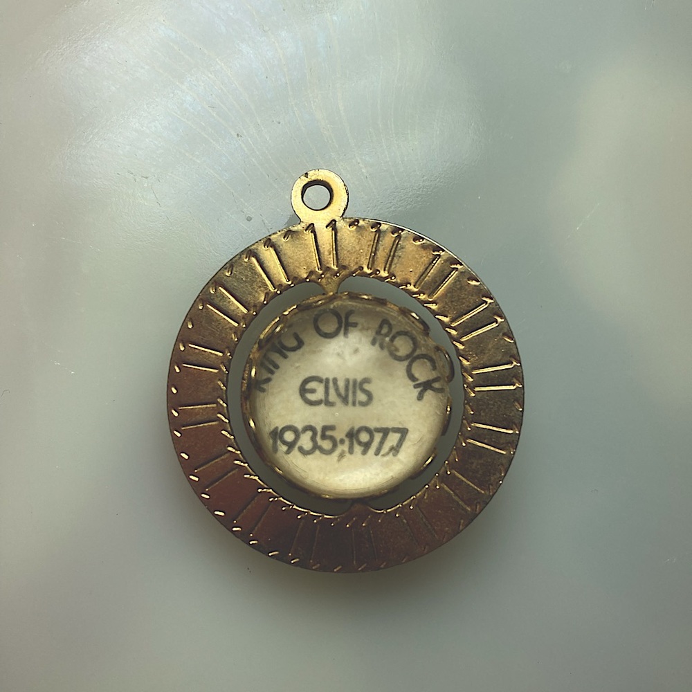 MCM ELVIS Pendant - Brass * Glass Ball In The Middle Rotates * King of Rock VTG - Picture 4 of 5